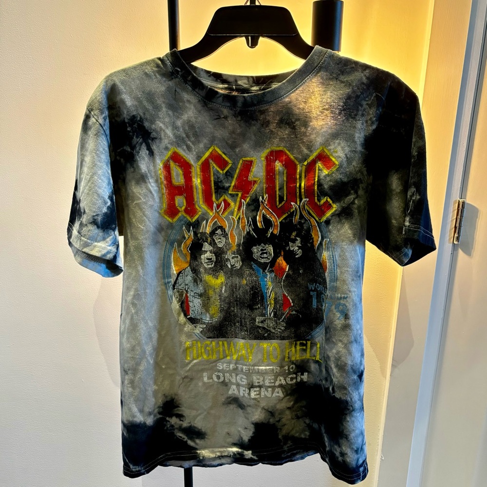 Vintage AC/DC Highway To Hell 1979 World Tour Long Beach Arena T-Shirt Tye Dye